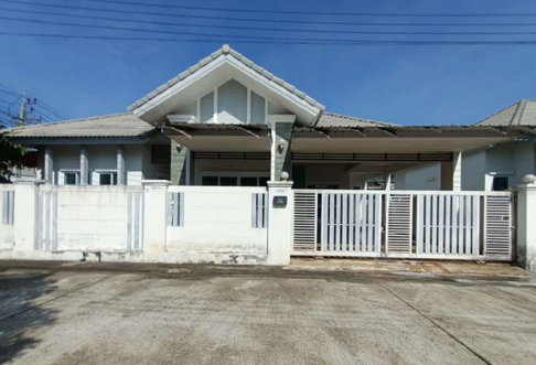 HOME 62.9 Sq.w. Muang Surat Thani Surat Thani for 2.2M