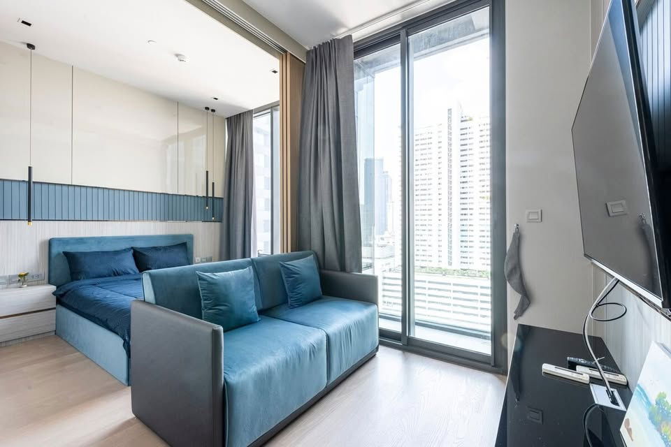 picture Code: KJ8192  for rent Ashton Silom // Line ID: @kjcondo (with @) // - 7/19