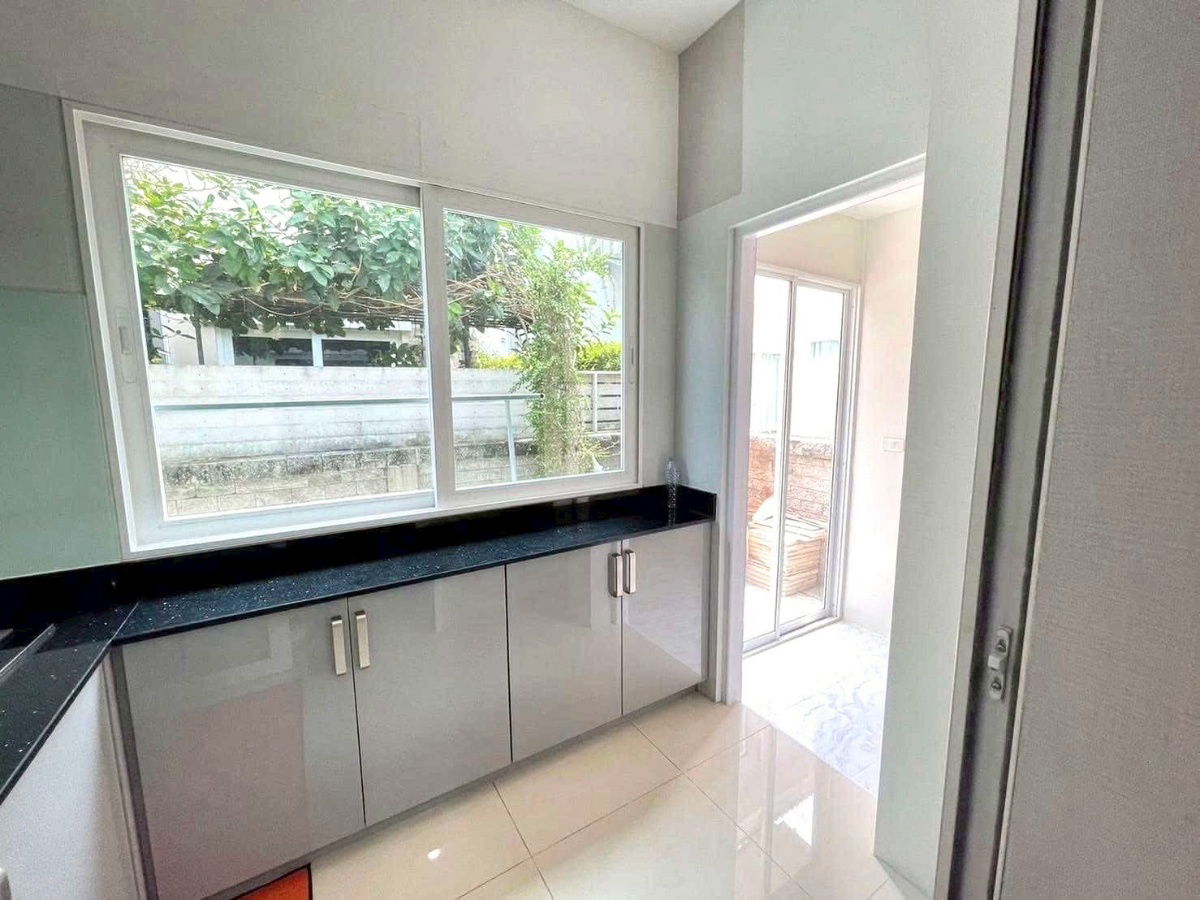 picture For Rent: 2-Storey Luxury Detached Corner House Private & Exclusive Near FashionIsland ✨Fully furnished in Luxury Style with full built-in furniture✨ - 11/29