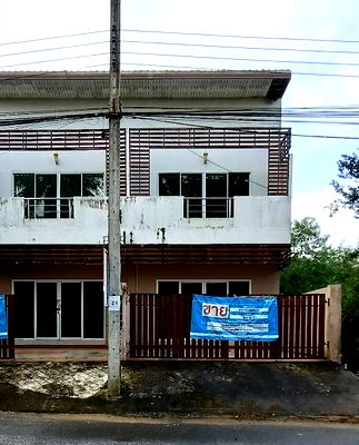 ทาวน์โฮม ถนนสนามบิน-ลพบุรีราเมศวร์ สงขลา : ทาวน์เฮ้าส์ เนื้อที่ทั้งหมด 100 ตารางเมตร 1406 (ไม่ติดเลขที่) ตำบลควนลัง อำเภอหาดใหญ่ สงขลา ราคา 1,365,000 บาท