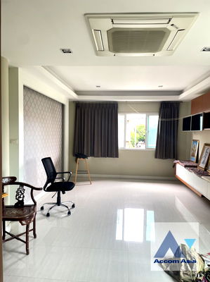 เช่าบ้านเดี่ยว วิทยาลัยพยาบาลเซนต์หลุยส์ : 🔼🔽 AccomA 📩 Home Office 2 BR House in Chong Nonsi (AA35309)