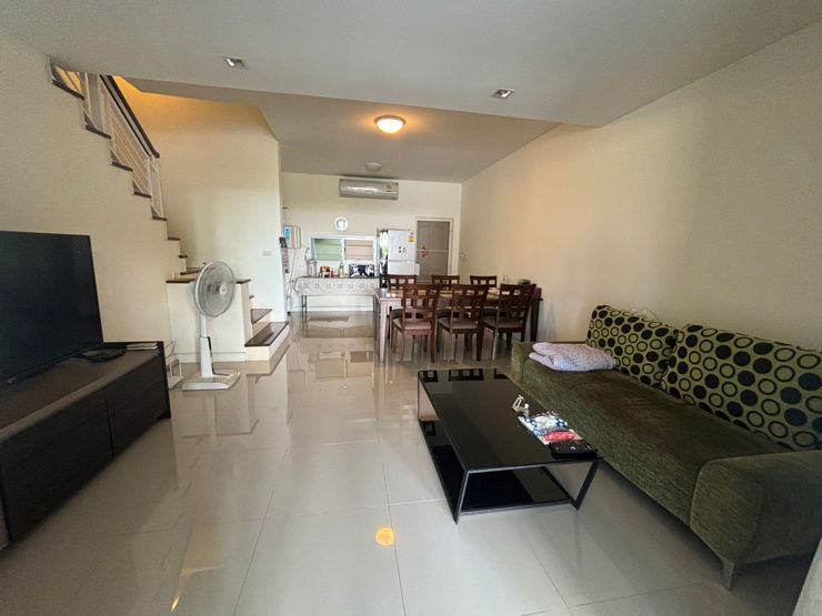 รูป ขายบ้านทาวน์โฮม ทาวน์อเวนิว อ่อนนุช 68 หน้าบ้านไม่ติดใคร - รูปที่ 2/9