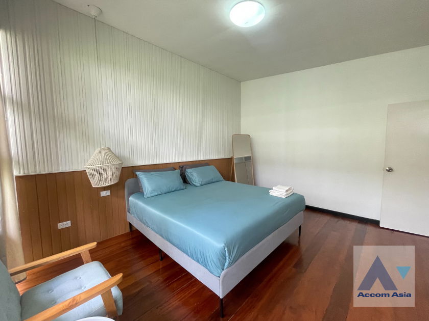 picture 🔼🔽 AccomA 📩 Pet friendly 2 BR House in Khlong Ton Nuea (AA27280) - 9/20