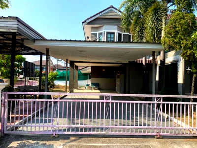 Houses for rent Si Racha Chonburi : 2-storey detached house for rent, Baan Thara Dara Project, Surasak, Sriracha, Chonburi
