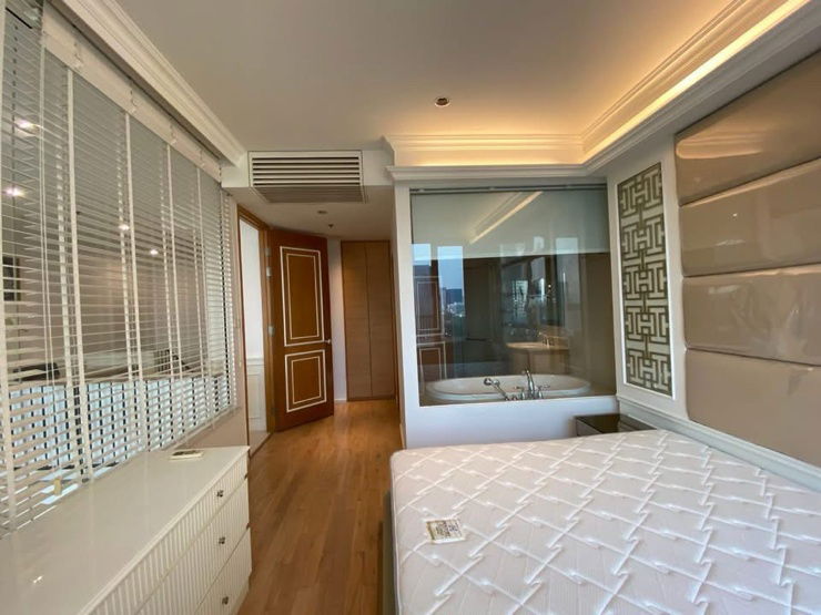 picture  For rent ✨ The Empire Place  🔥 Line ID @034etfin 📲 2 bedroom 2 bathroom Duplex ✨ BTS Chong Nonsi 400 metres 💚 - 9/15