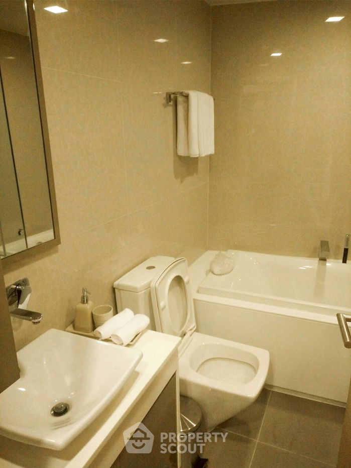 picture 1-BR Condo at LIV @ 49 near BTS Thong Lor (ID 2254040) - 10/11