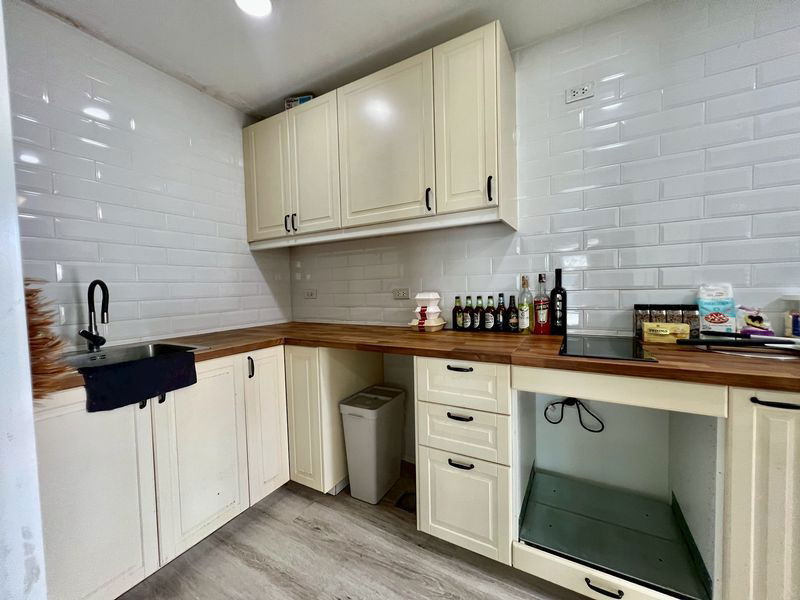 รูป 💎 "บ้านหลังริม + พื้นที่สนามข้างบ้านกว้างพิเศษ เหมือนได้ที่ดินเพิ่มฟรี!" 🏠 โครงการ Grande Pleno ราชพฤกษ์ 💥 ต่อเติมครบ ✨พร้อมอยู่ ​ - รูปที่ 7/20