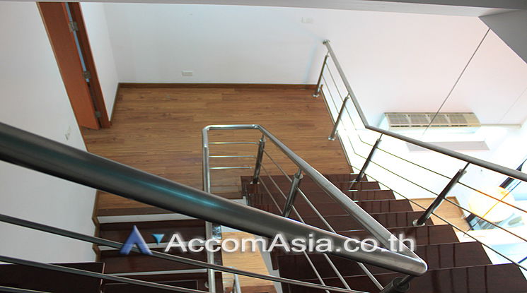 รูป 🔼🔽 AccomA 📩 Pet friendly,Home Office 4 BR Townhouse in Khlong Ton Nuea (AA25261) - รูปที่ 8/11