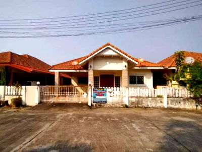 บ้านเดี่ยว เนื้อที่ทั้งหมด 205.2 ตารางเมตร 400/127 หมู่ 3 หมู่บ้านเลิฟลี่โฮม ตำบลหัวรอ อำเภอเมืองพิษณุโลก พิษณุโลก ราคา 2,530,000 บาท