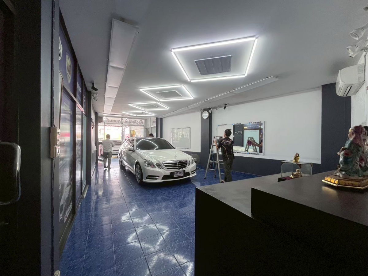 picture Urgent Sale! 5-Storey Commercial Building – Prime Location with Fully Equipped Automotive Window Film Business - 4/23