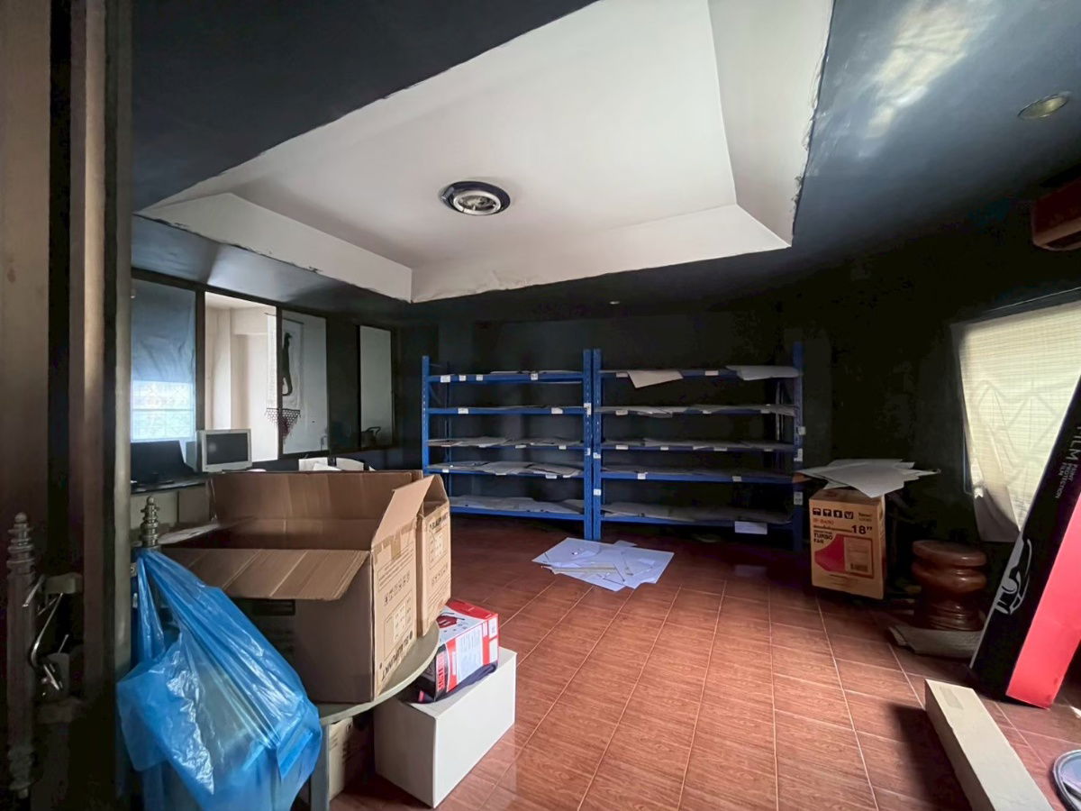 picture Urgent Sale! 5-Storey Commercial Building – Prime Location with Fully Equipped Automotive Window Film Business - 13/23