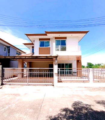 บ้านเดี่ยว นครสวรรค์ : บ้านเดี่ยว เนื้อที่ทั้งหมด 287.6 ตารางเมตร 88/46 หมู่บ้านแฟมิลี่เฮ้าส์ ตำบลวัดไทรย์ อำเภอเมืองนครสวรรค์ นครสวรรค์ ราคา 3,300,000 บาท