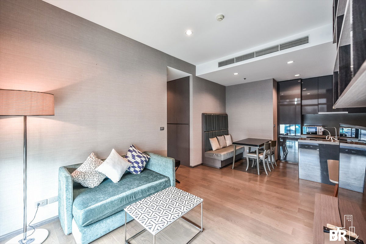 picture Best Price💸 Luxury Condo in Sathorn’s Prime CBD,The Diplomat Sathorn near BTS Surasak - 12/16