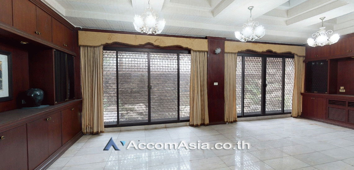 รูป 🔼🔽 AccomA 📩  4 BR House in Khlong Toei (AA29867) - รูปที่ 2/10