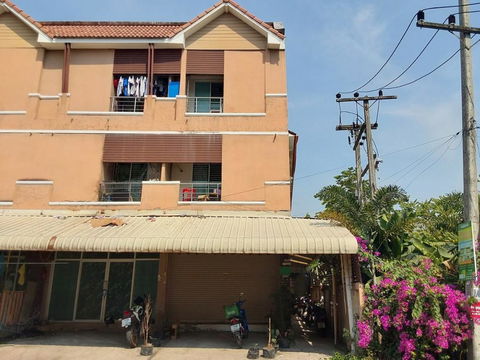 อาคารพาณิชย์ 93.6 square meter Khon Kaen Muang Khon Kaen Nai Muang for 1563000 THB