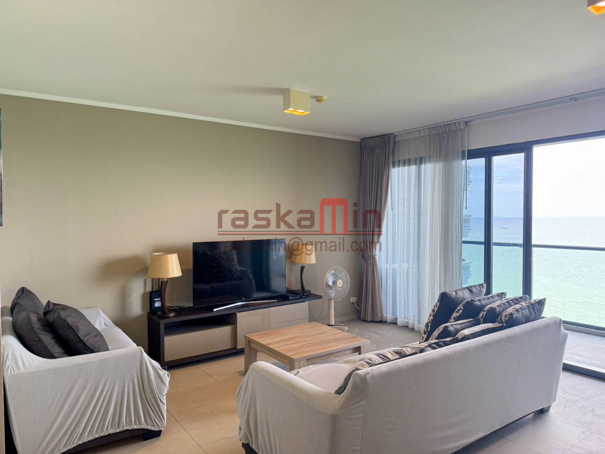 picture  For Rent – Luxury Beachfront Condo at Zire Wongamat - 1/22