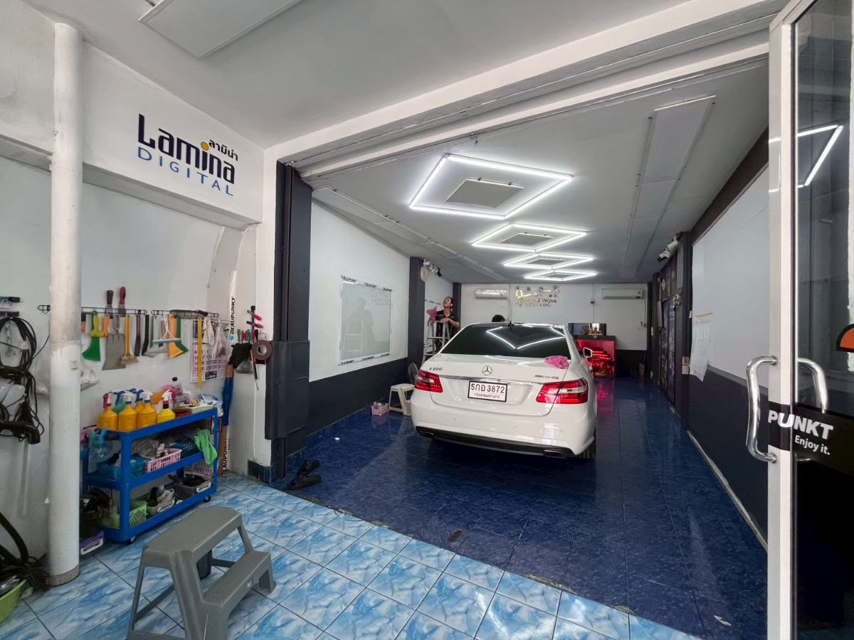 picture Urgent Sale! 5-Storey Commercial Building – Prime Location with Fully Equipped Automotive Window Film Business - 5/23