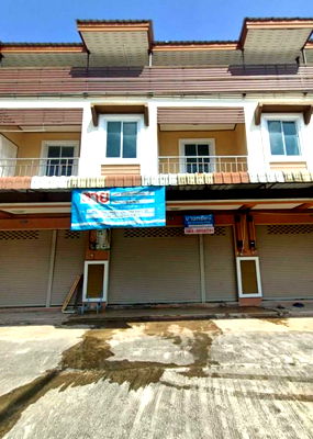 Shophouses for sale Ban Na San Surat Thani : อาคารพาณิชย์ 100 square meter Surat Thani Ban Na San Nam Phu for 1080000 THB
