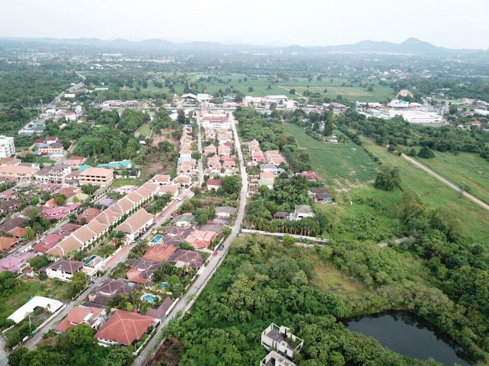 รูป ขายที่ดินเปล่าใกล้ทะเล นาจอมเทียน42 - รูปที่ 2/3