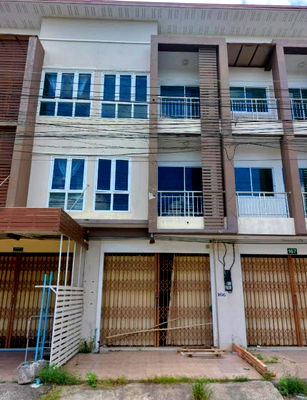 Shophouses for sale Sadao Songkhla : ตึกแถว 80.8 square meter Songkhla Sadao Samnak Kham for 2820000 THB