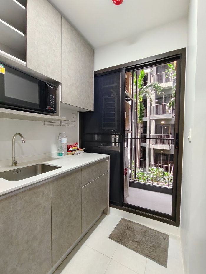 picture For Sale The Politan Breeze Condo 🌊✨  Riverside condo with garden views and a lush atmosphere. - 6/10