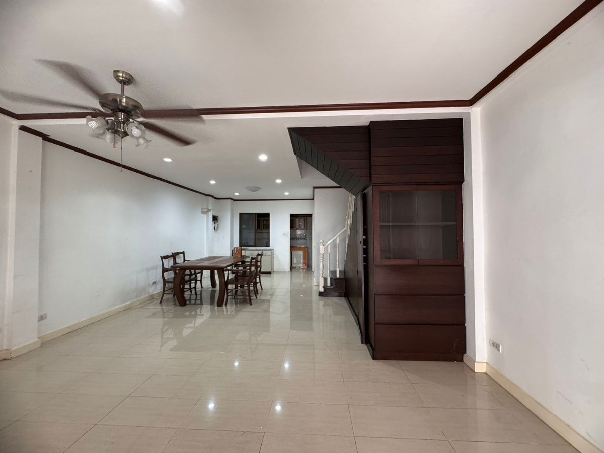 picture House for rent, Rama 9, Klang Muang Village, Soi Rama 9 43 (N.1452) - 4/9