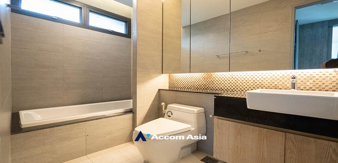 รูป 🔼🔽 AccomA 📩 Private Swimming Pool,Fully Furnished 4 BR House in Khlong Ton Nuea (AA23289) - รูปที่ 18/20