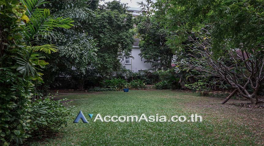 picture 🔼🔽 AccomA 📩 Home Office,Garden 4 BR House in Khlong Ton Nuea (AA26054) - 2/20