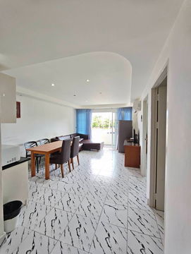 2 Bedrooms apartment near King Rama9 in the center of Phuket (Cat friendly)