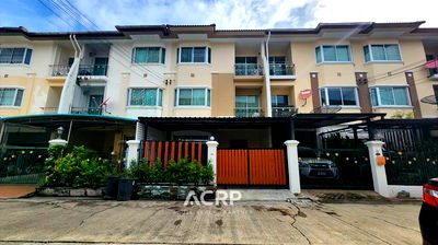 Townhouses for sale Central Plaza Bang Na : 3-story townhome for sale, newly renovated, Supalai Sukhumvit-Srinakarin, in good condition
