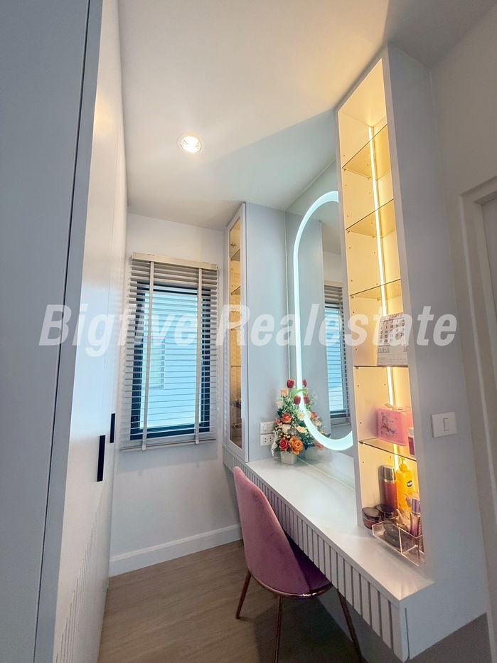 picture A68-066 Single-family home in the Anasiri project (Chaiyaphruek-Wongwaen). Corner house, 99% good condition. Free furniture! ✨ - 12/18
