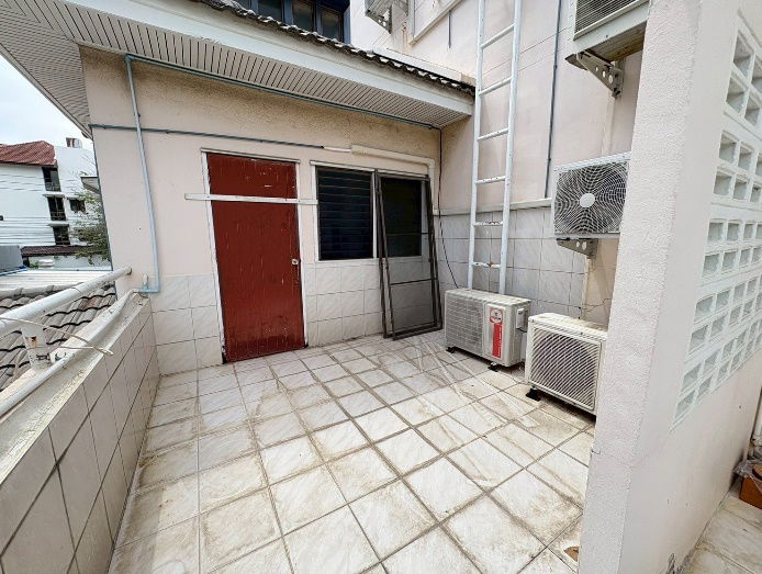 picture Home Office For Rent – 4-Story Building, Next to 7-Eleven, in the Heart of Town in Town, Lat Phrao 94 - 15/33