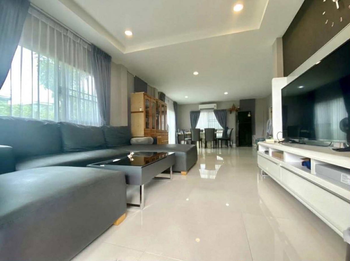 picture Centro Westgate house for sale 4.99 MB. - 2/14