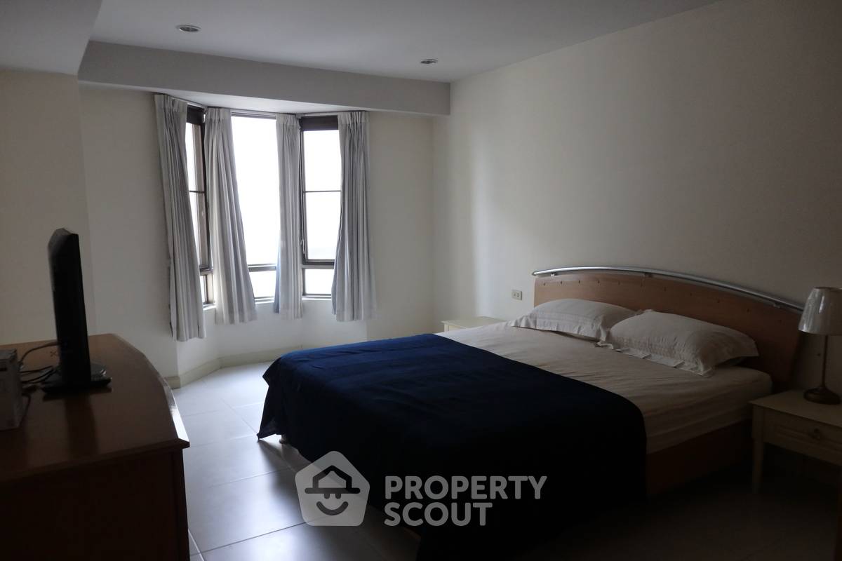 picture 3-BR Condo at Royal Castle Sukhumvit near BTS Phrom Phong (ID 886662) - 8/16