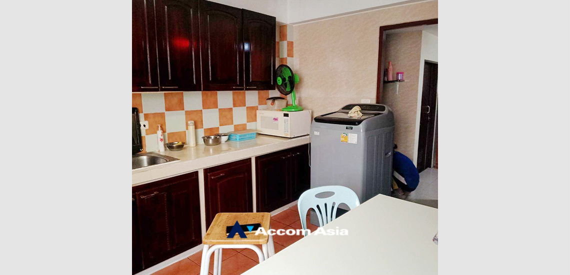 picture 🔼🔽 AccomA 📩 Home Office 4 BR House in Khlong Ton Nuea (AA33848) - 3/13