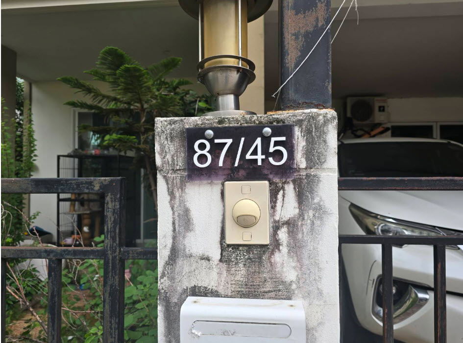 รูป บ้านแฝด เนื้อที่ทั้งหมด 157.6 ตารางเมตร 87/45 โครงการ เดอะ เซ็นทรัล รีเจ้นท์ ตำบลสุรศักดิ์ อำเภอศรีราชา ชลบุรี ราคา 2,590,000 บาท - รูปที่ 2/3