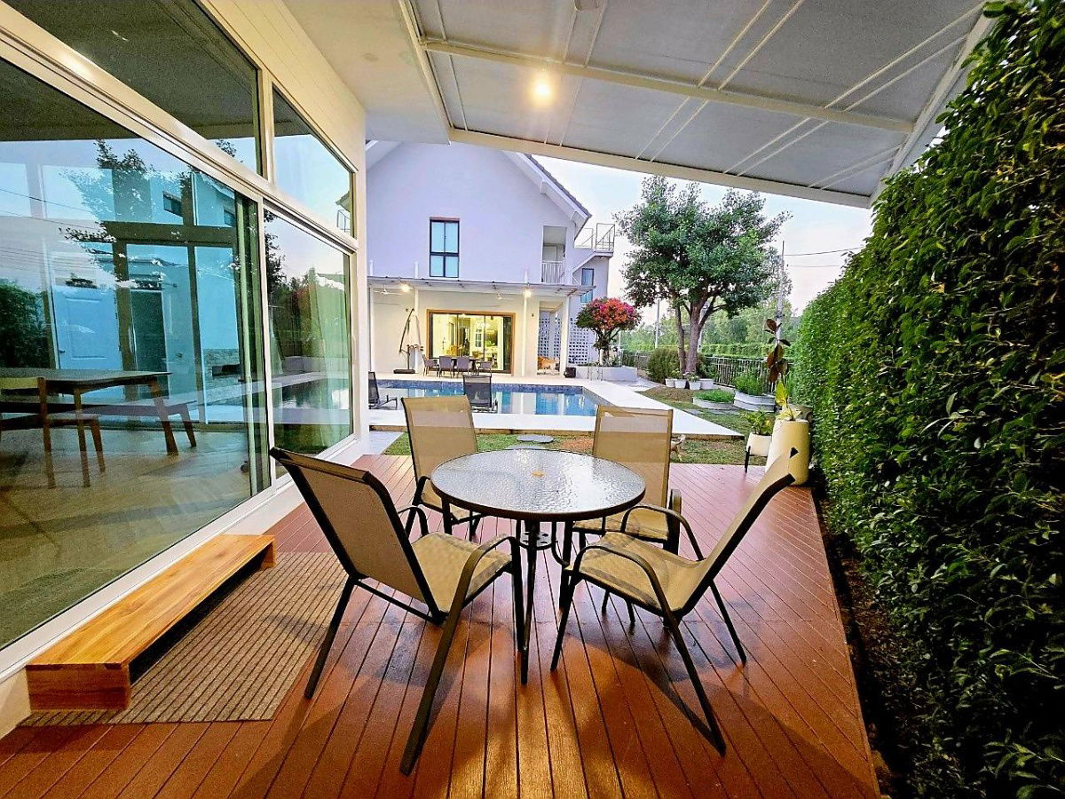 picture Pool villa for sale in Graceland Village, built-in furniture, located on the main road of the village, opposite Grace International School.- SW002848 - 17/20