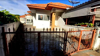 Townhouses for sale Muang Nakhon Ratchasima Nakhon Ratchasima : ทาวน์เฮ้าส์ 184 square meter Nakhon Ratchasima Muang Nakhon Ratchasima Pho Klang for 1038000 THB