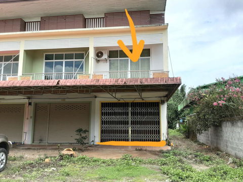 อาคารพาณิชย์ 220 square meter Krabi Lam Thap Lam Thap for 1500000 THB
