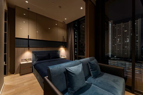 Code: KJ8192  for rent Ashton Silom // Line ID: @kjcondo (with @) //