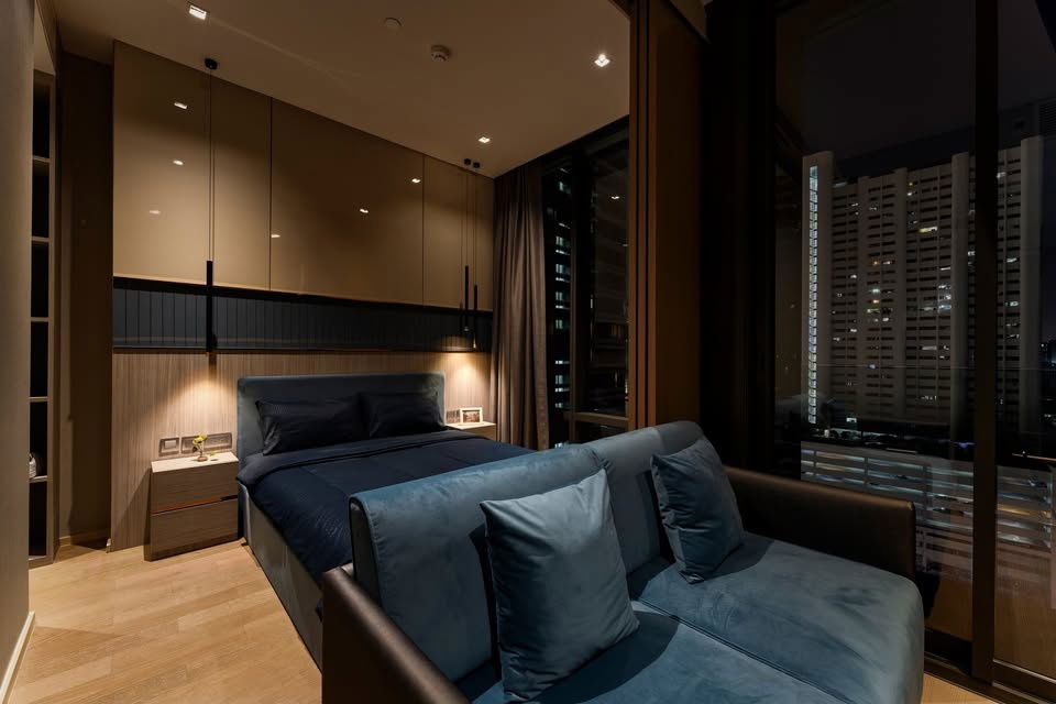 picture Code: KJ8192  for rent Ashton Silom // Line ID: @kjcondo (with @) // - 1/19