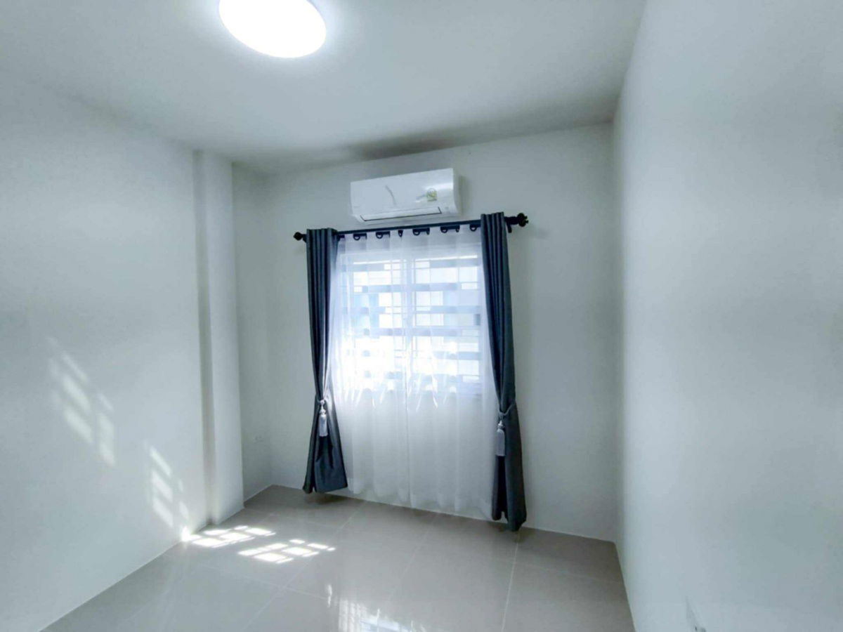 picture UK07-013📣📣 #Townhouse for sale, 2 floors 🔥Extension at the back of the house with built-in kitchen - 16/16