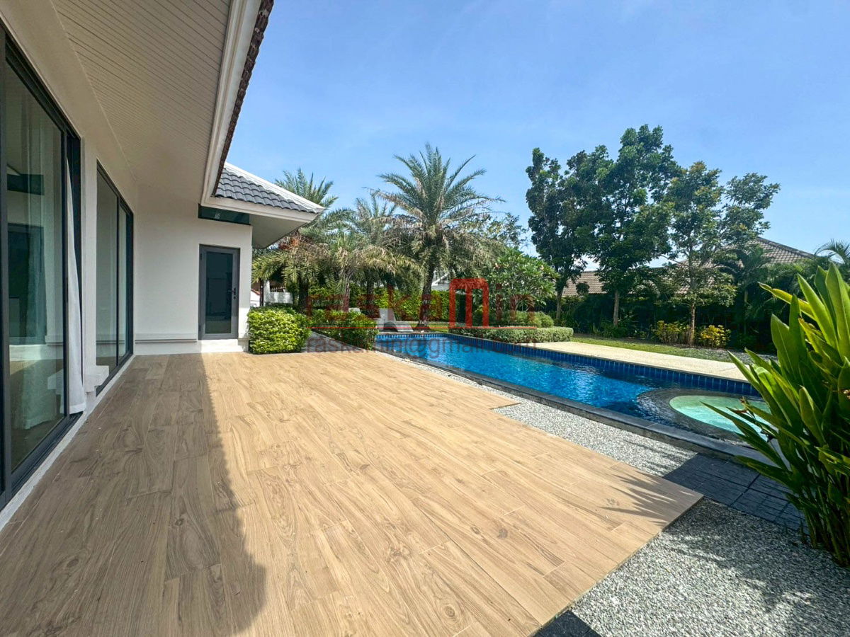 picture 🏡 Luxury Pool Villa for Sale – European Home Place - 14/50