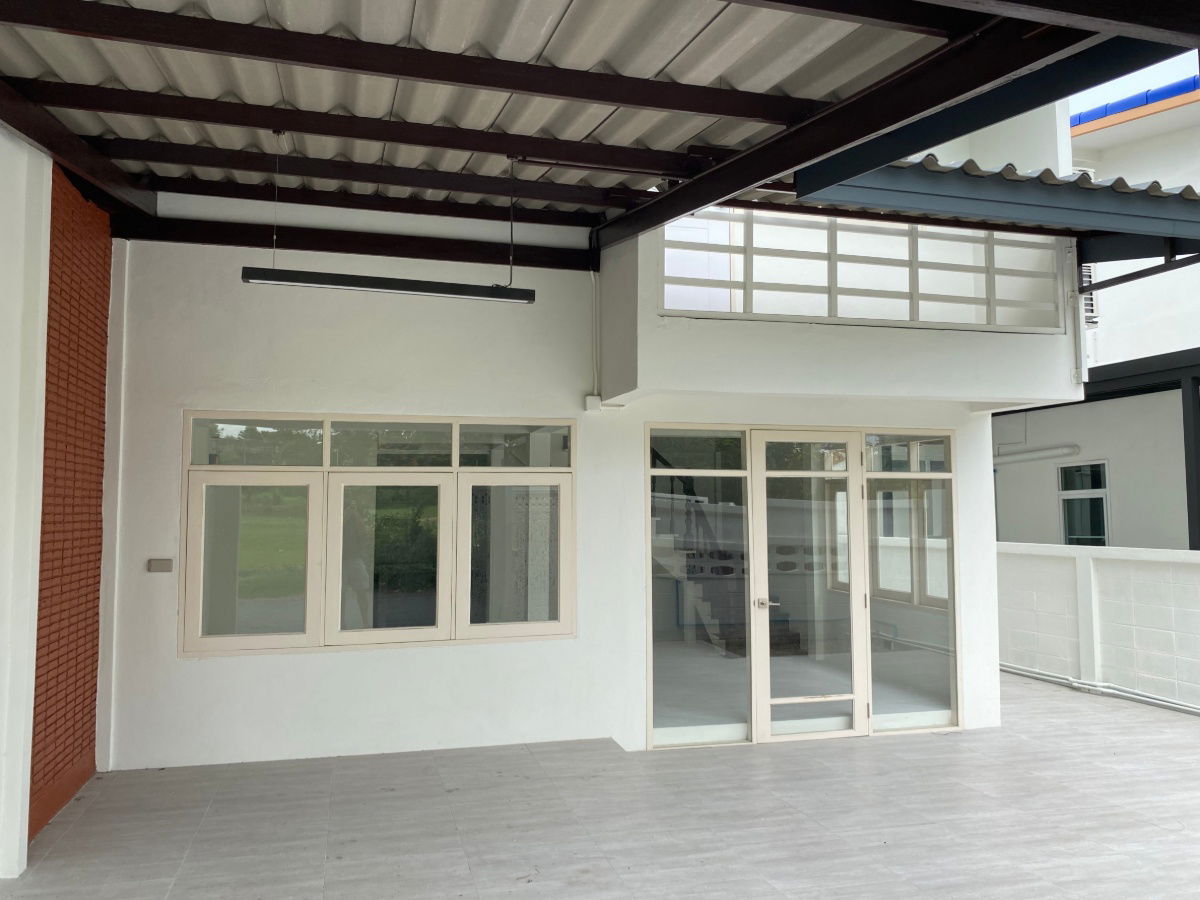 รูป ขายบ้านเดี่ยว 2 ชั้น รีโนเวทใหม่ทั้งหลัง – พร้อมอยู่ ทำเลทองย่านประชาชื่น - รูปที่ 2/13
