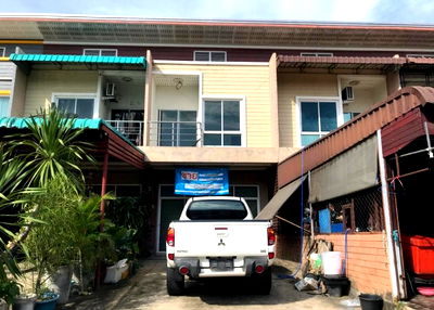 อาคารพาณิชย์ หาดใหญ่ สงขลา : ตึกแถว เนื้อที่ทั้งหมด 101.6 ตารางเมตร เลขที่ 60/93 (ไม่ติดเลขที่) - ตำบลคลองแห อำเภอหาดใหญ่ สงขลา ราคา 1,464,000 บาท