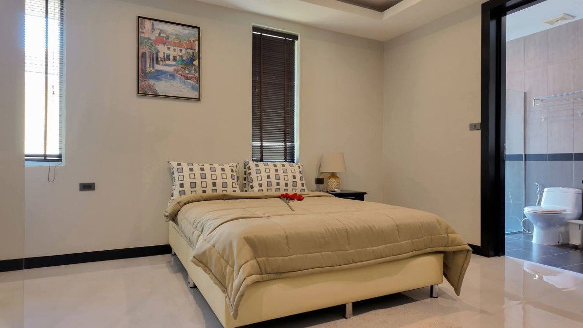 picture New style 4 bedroom pool villa near Mapprachan Reservoir, Pattaya - 18/28