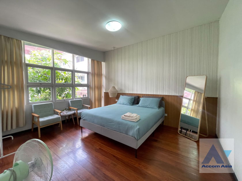 picture 🔼🔽 AccomA 📩 Pet friendly 2 BR House in Khlong Ton Nuea (AA27280) - 7/20