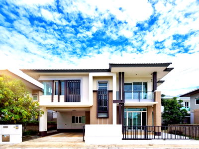 บ้านเดี่ยว กรุงเทพมหานคร : PK001 ขายบ้านเดี่ยวหรู 5 ห้องนอน Casa Legend ปิ่นเกล้า – ราชพฤกษ์