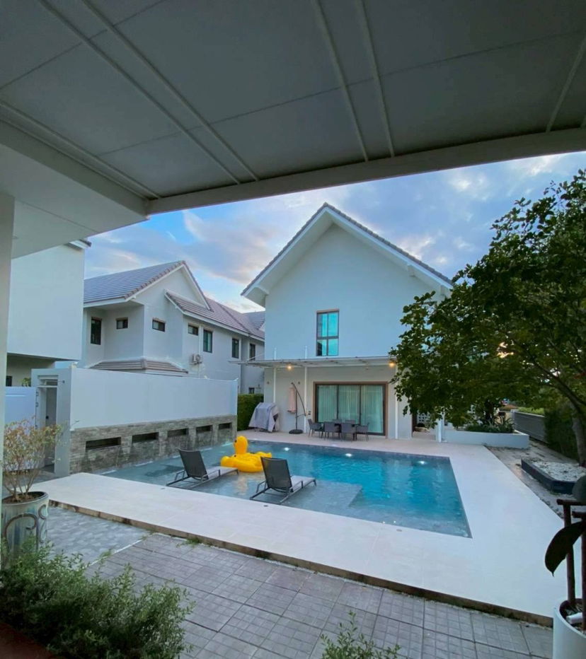 picture Pool villa for sale in Graceland Village, built-in furniture, located on the main road of the village, opposite Grace International School.- SW002848 - 15/20