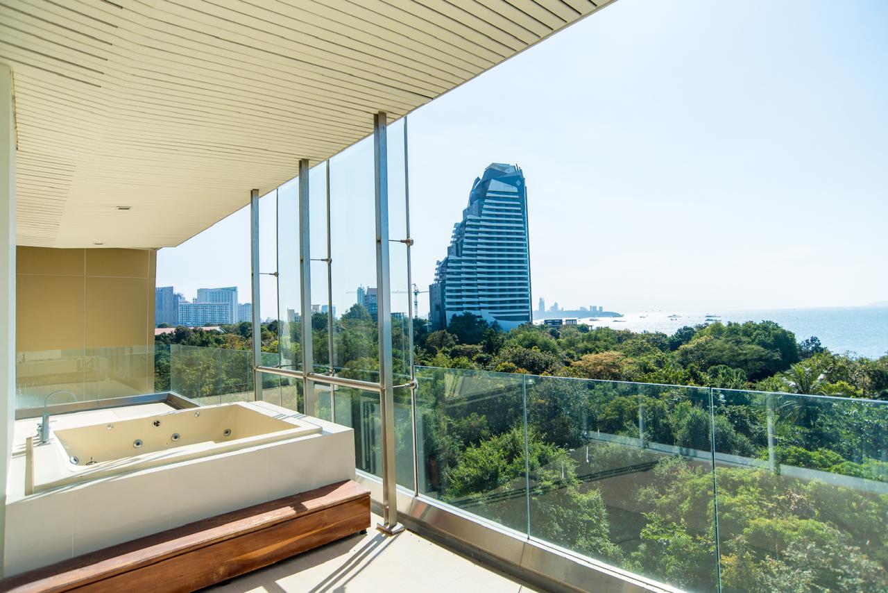 picture 2 Bedrooms Condominium @ The Cove - 1/31